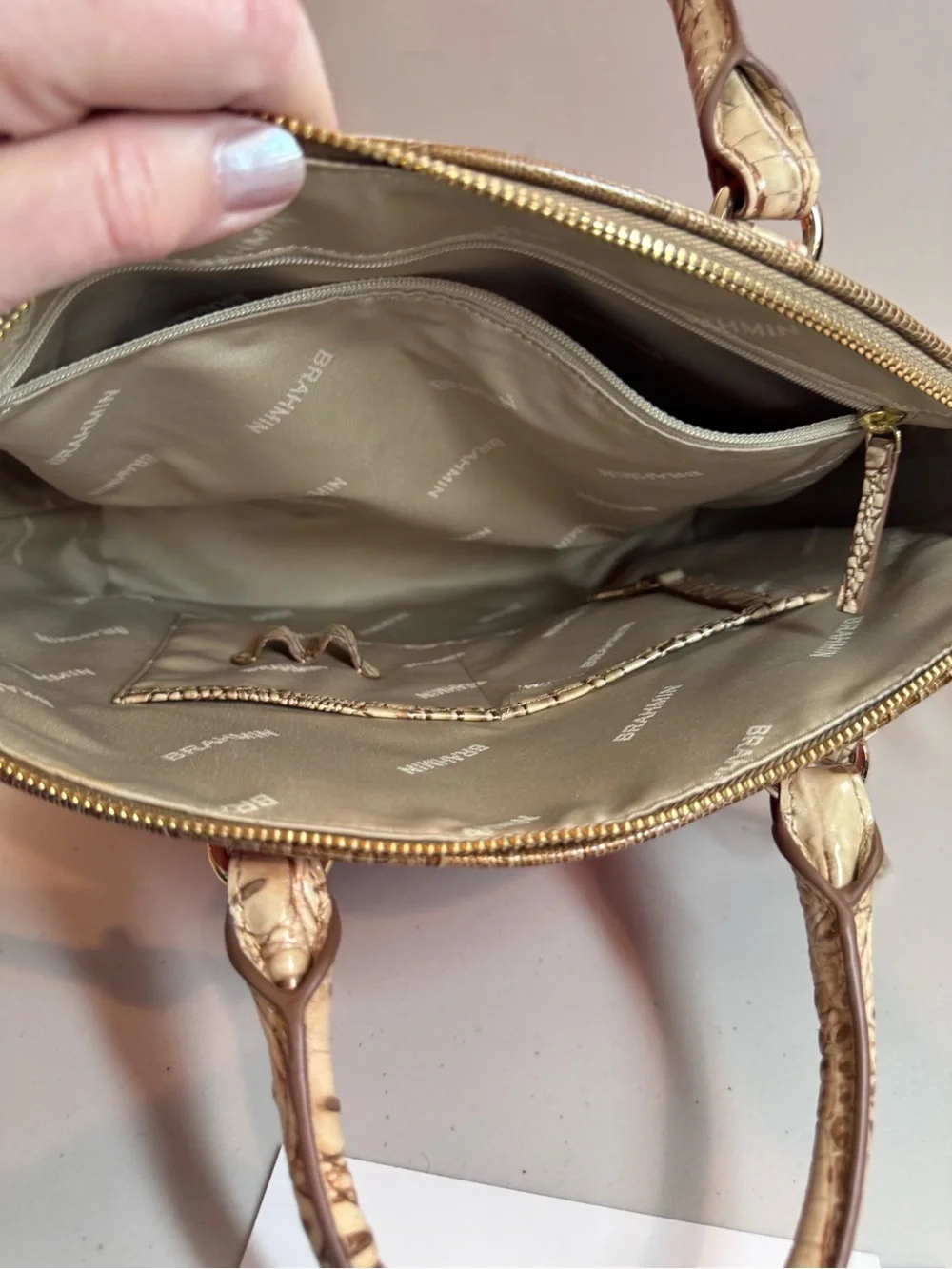 NWT Brahmin Large Duxbury Leather Satchel: Candy Apple Carlisle